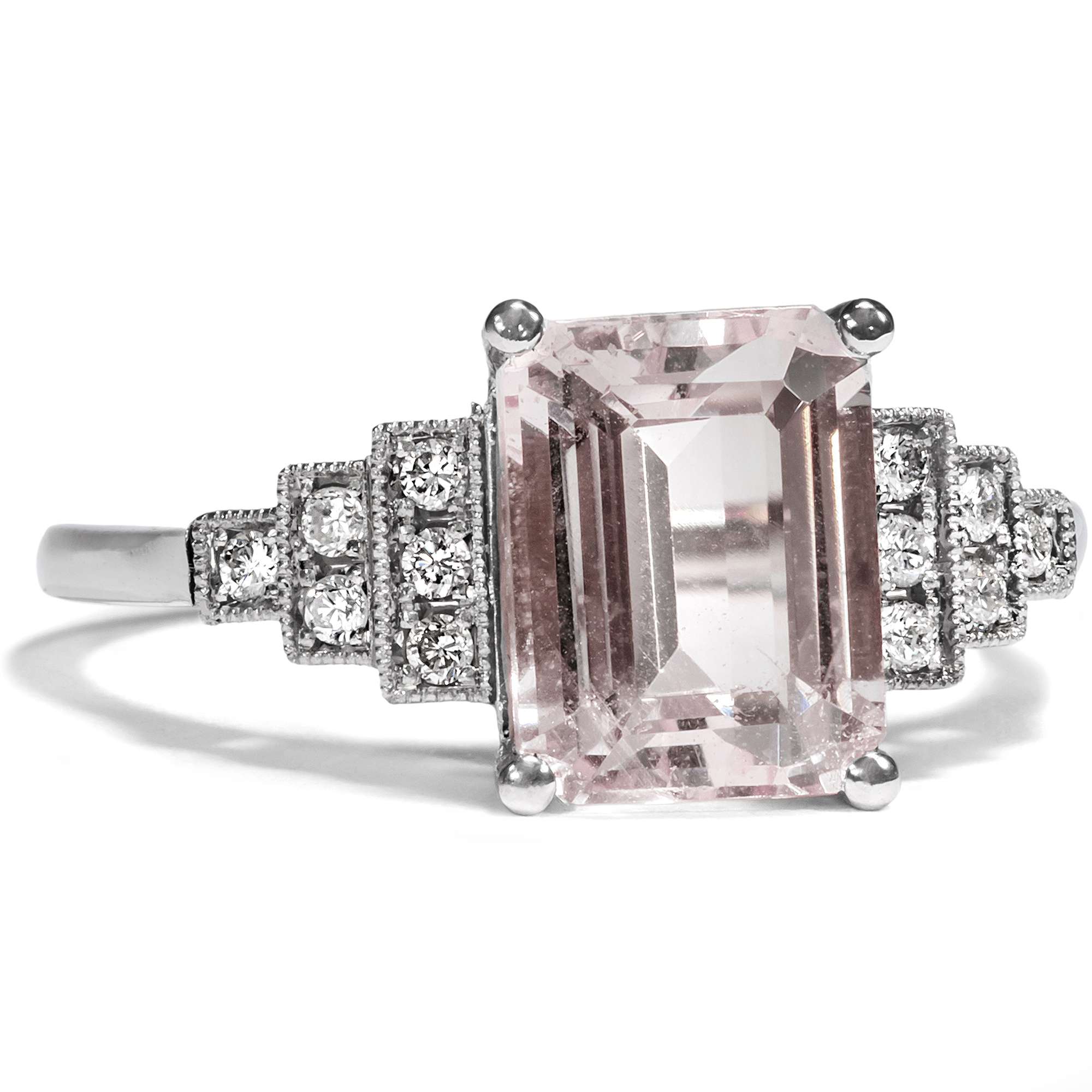 615878-hofer-antikschmuck-Eleganter-Platin-Ring-mit-Morganit-und-Diamanten-aus-unserer-Werkstatt-Rosenbluete_1