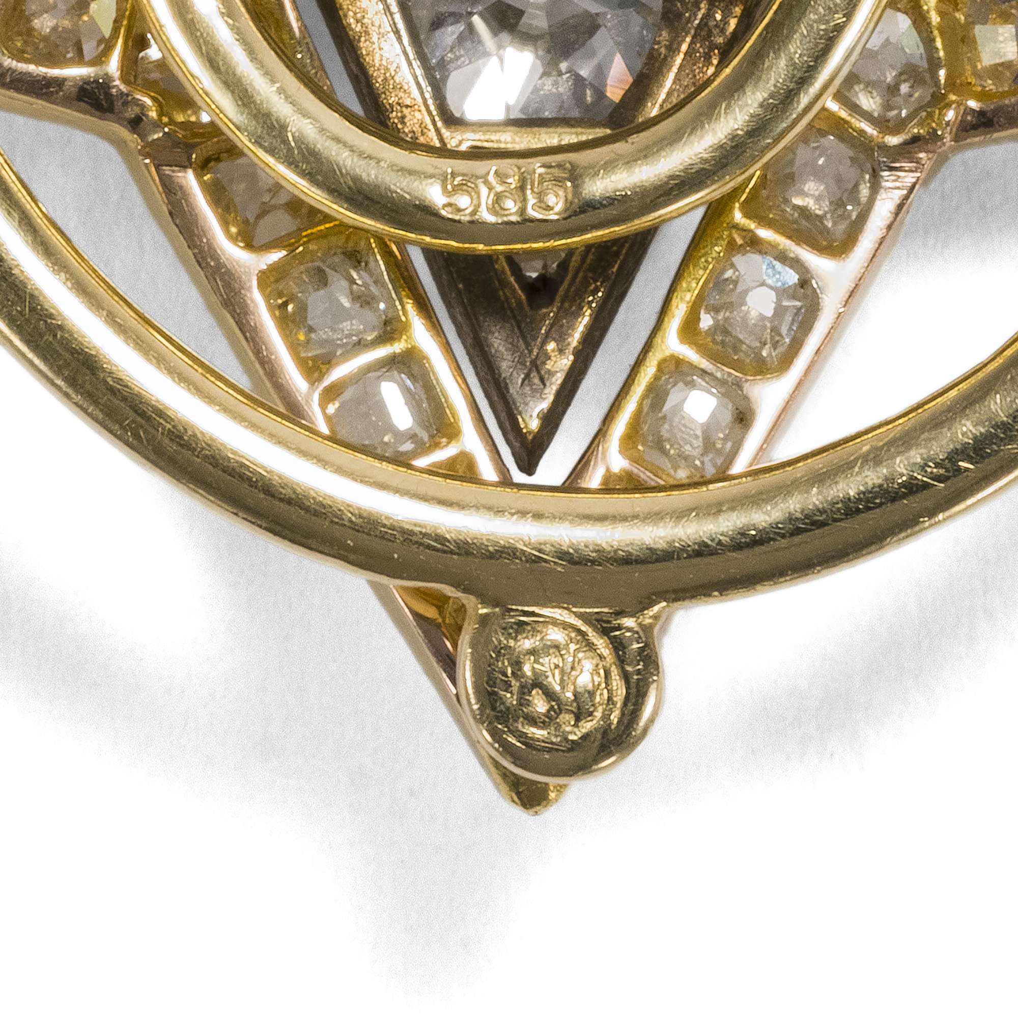 616000-hofer-antikschmuck-Antike-Diamant-Stern-mit-7-18-ct-Altschliff-Diamanten-als-Schalclip-Tuchhalter-um-1880-Mein-Gluecksstern_4