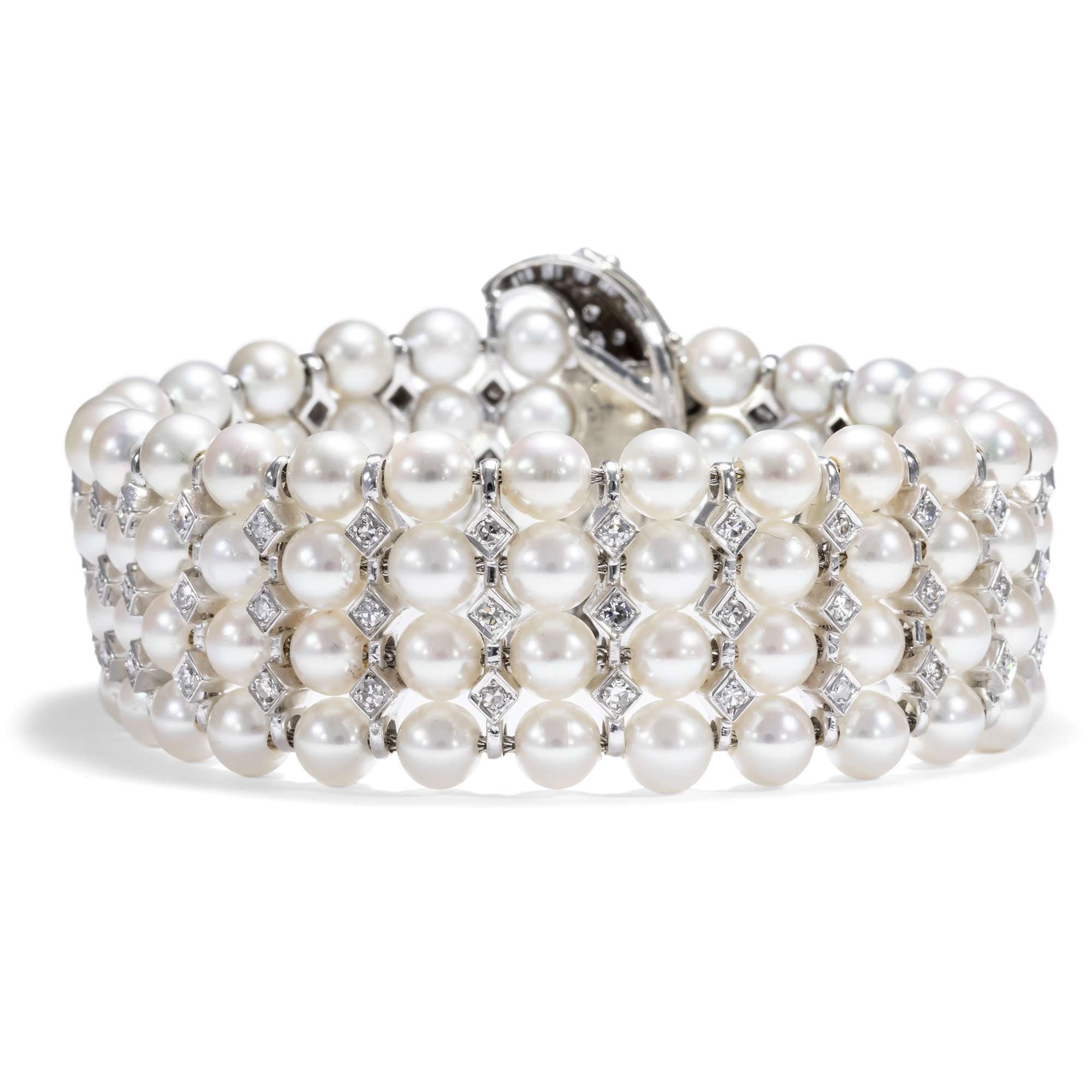 616231-hofer-antikschmuck-Glamouroeses-Jarretiere-Armband-aus-Perlen-und-Diamanten-um-1965-Tradition-und-Moderne_3