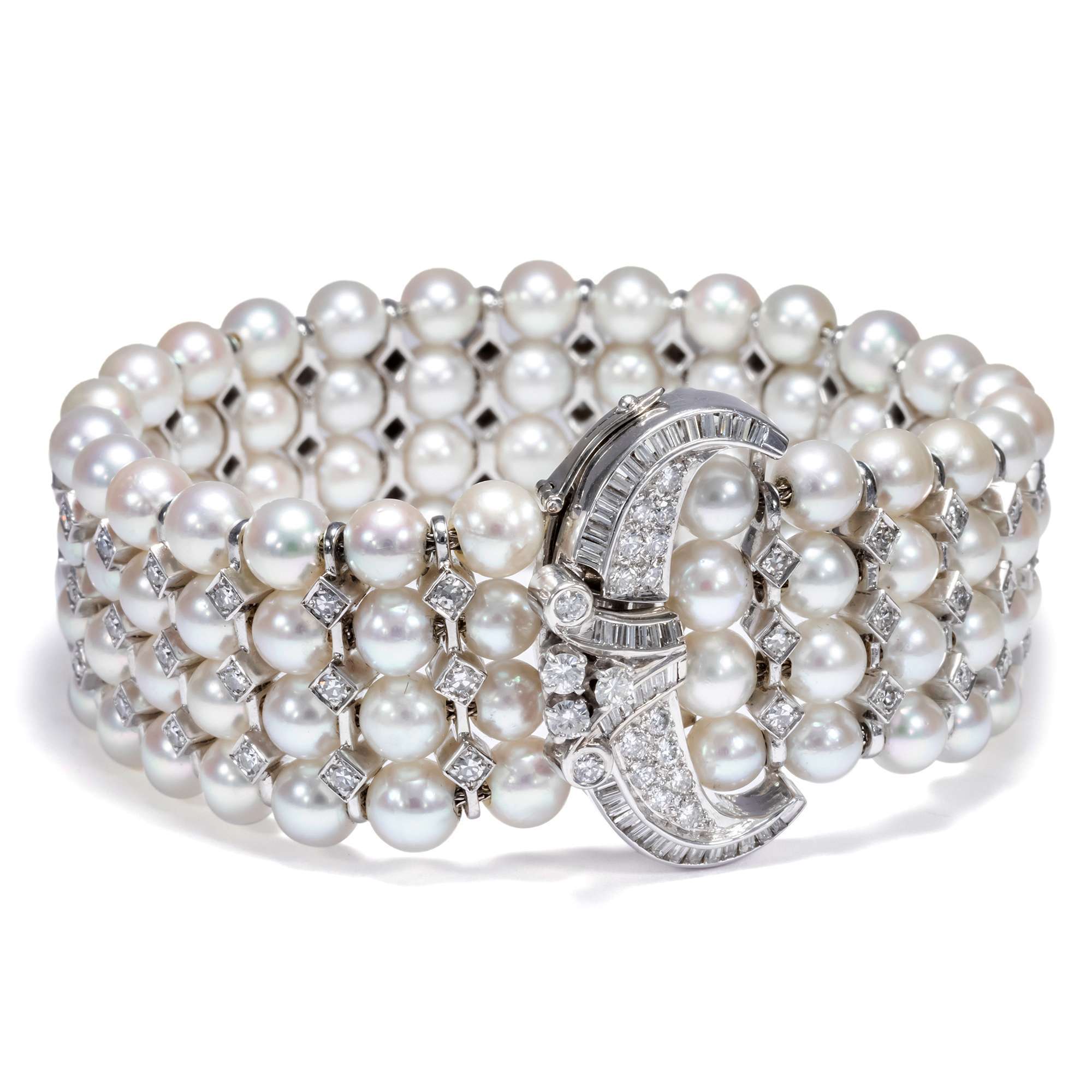 616231-hofer-antikschmuck-xGlamouroeses-Jarretiere-Armband-aus-Perlen-und-Diamanten-um-1965-Tradition-und-Moderne