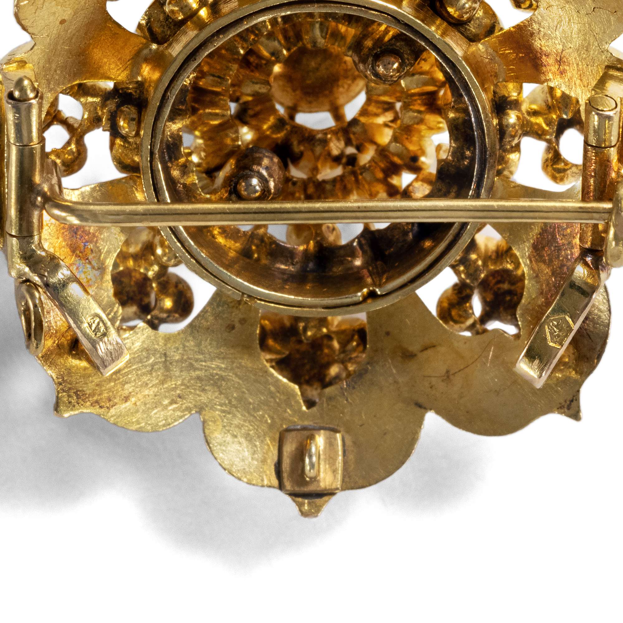 616600-hofer-antikschmuck-Antike-Demi-Parure-mit-Diamantrosen-in-emailliertem-Gold-oesterreich-Ungarn-um-1870-Bluetenregen_5
