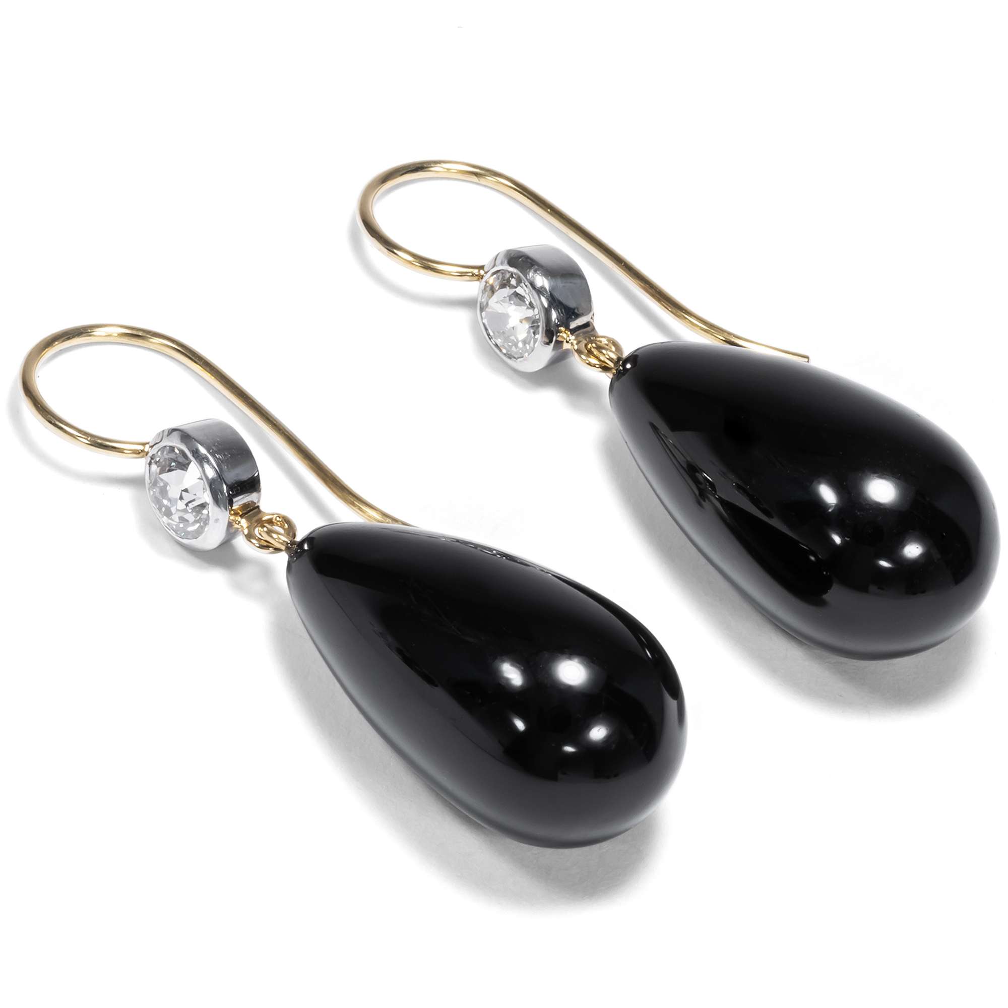 620553-hofer-antikschmuck-Elegante-Ohrhaenger-aus-Onyx-und-antiken-Altschliff-Brillanten-in-Gold-und-Platin-um-1925-2023-Day-and-Night_1