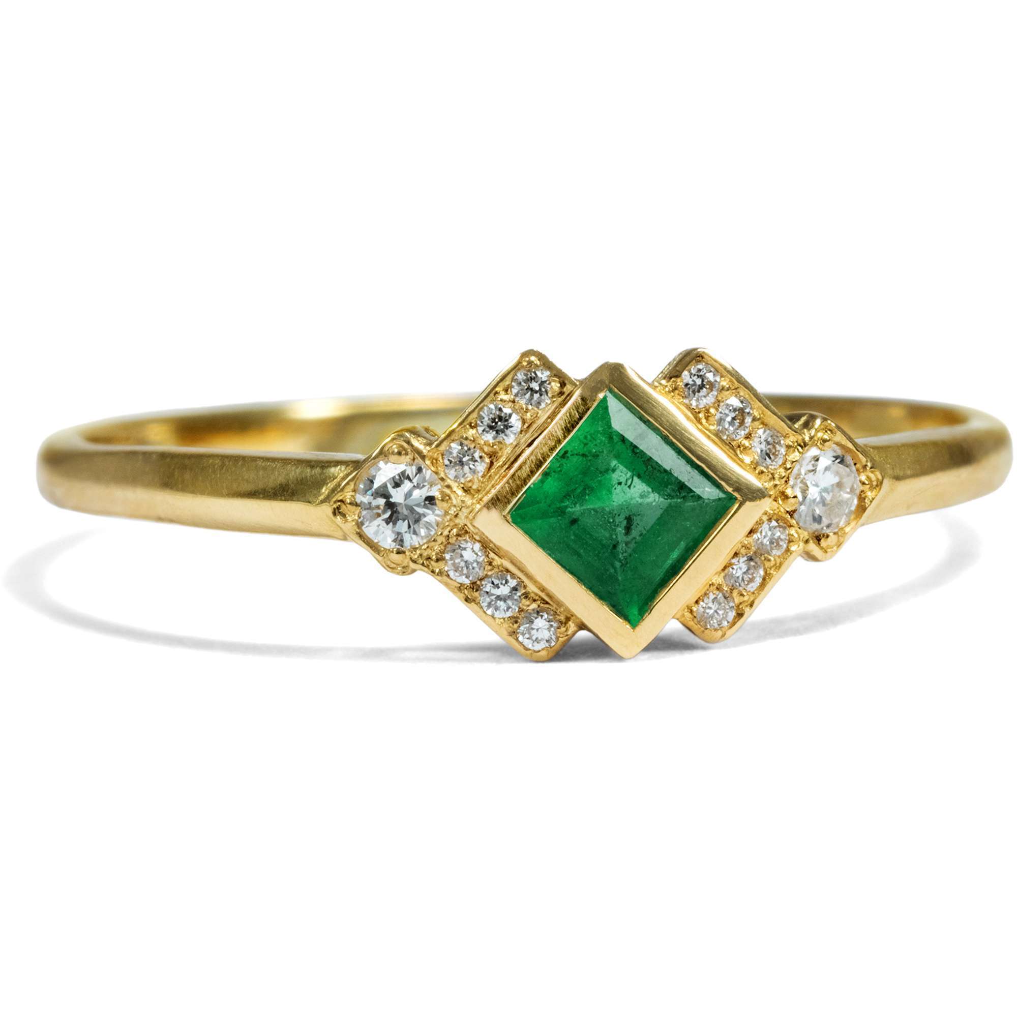 623265-hofer-antikschmuck-Graphischer-Ring-mit-Smaragd-und-Diamanten-in-Gelbgold-aus-unserer-Werkstatt-Ein-Sommermorgen