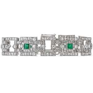 623569-hofer-antikschmuck-Kostbares-Armband-des-Art-Deco-mit-Smaragden-und-7-20-ct-Diamanten-um-1925-Im-Lichterglanz-der-Grossstadt_1