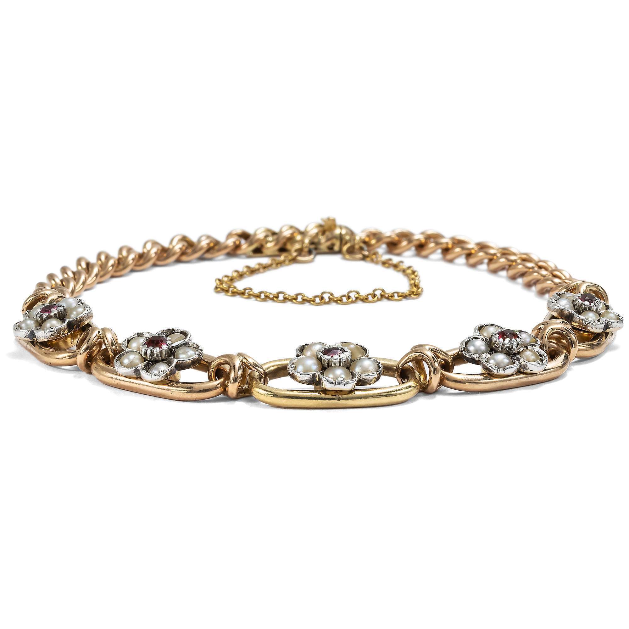 625473-hofer-antikschmuck-Viktorianisches-Gold-Armband-mit-Rubinen-und-Naturperlen-Grossbritannien-um-1890-Liebevolle-Blumen_1