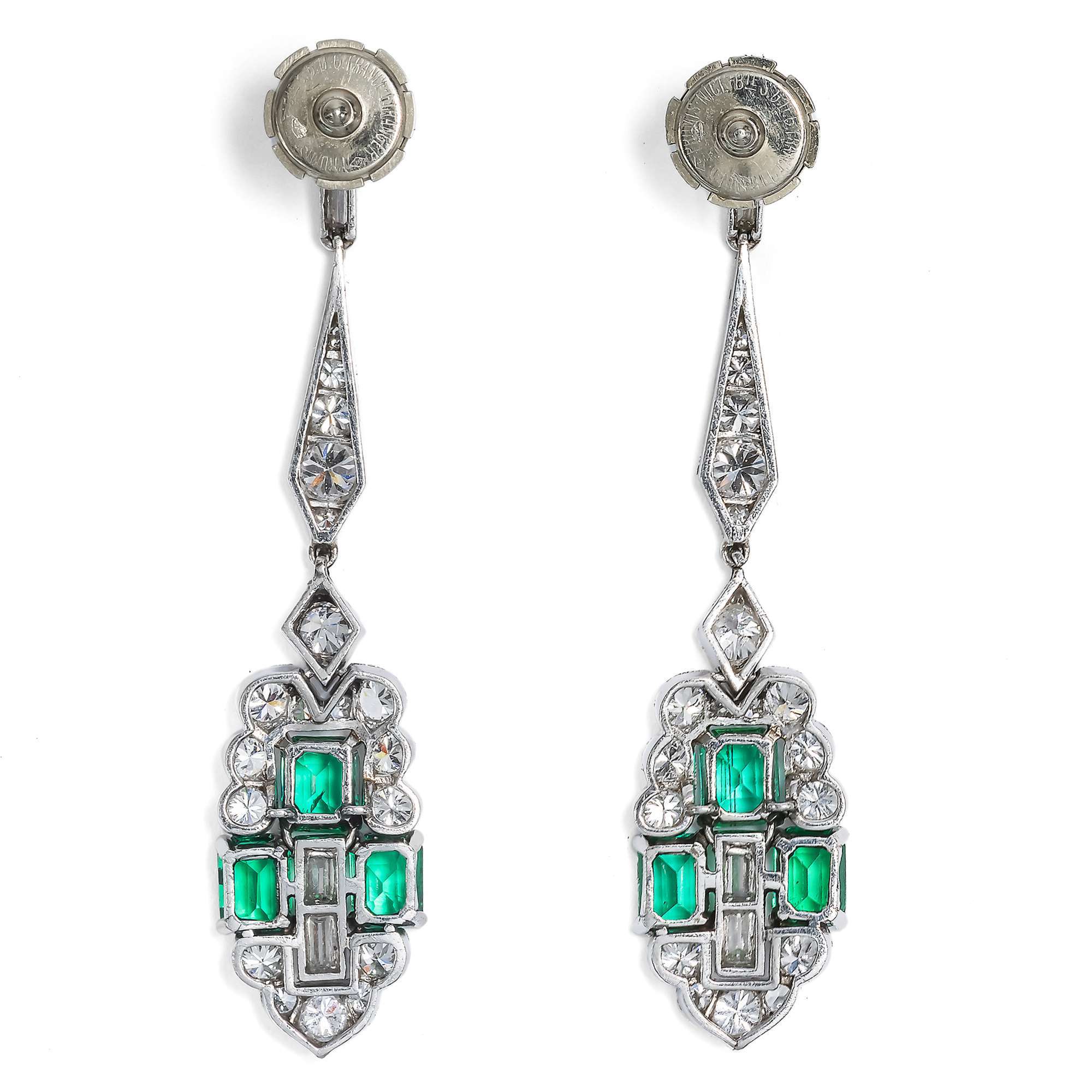 625932-hofer-antikschmuck-Elegante-Art-Deco-Ohrringe-mit-Diamanten-und-kolumbianischen-Smaragden-Koechert-Wien-um-1930-Deco-Dreams_3