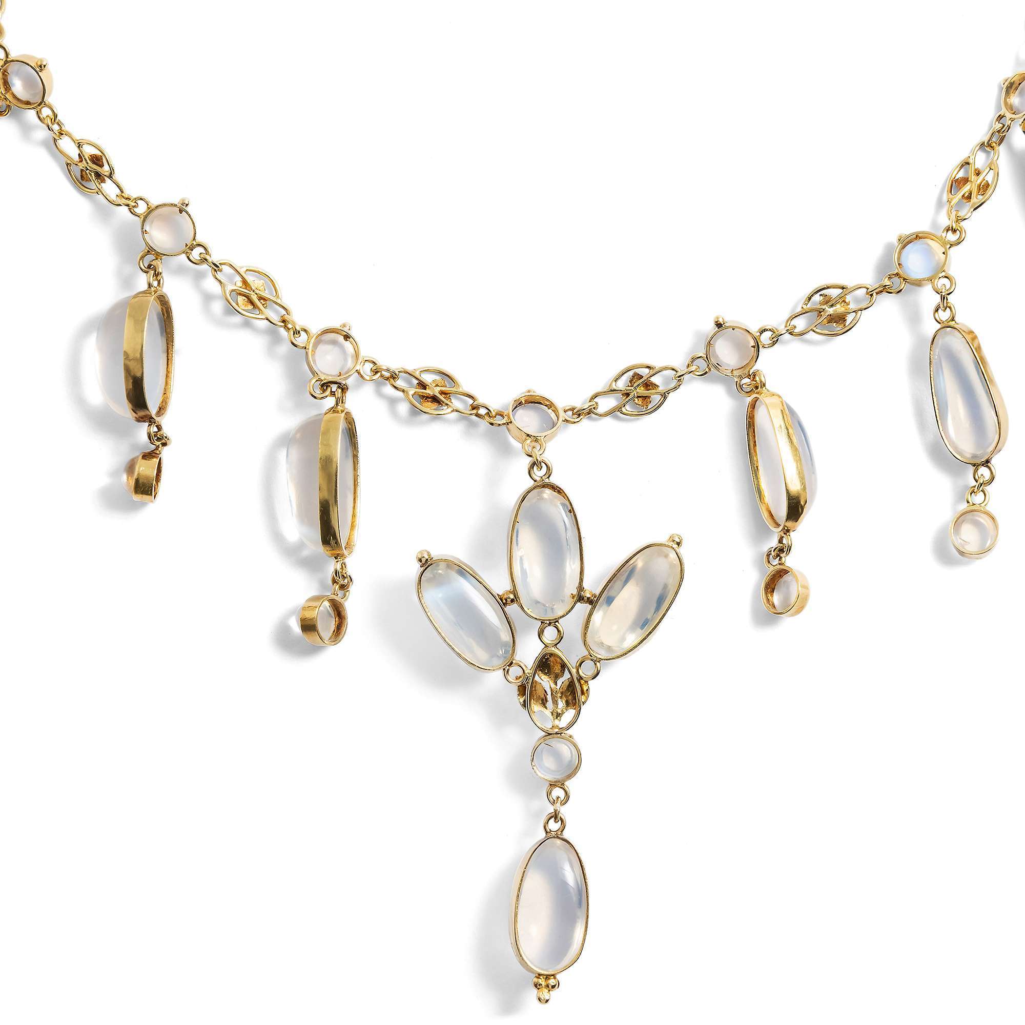 626921-hofer-antikschmuck-Bezauberndes-Collier-mit-Mondsteinen-in-Gold-England-um-1895-Schimmerndes-Mondlicht_4
