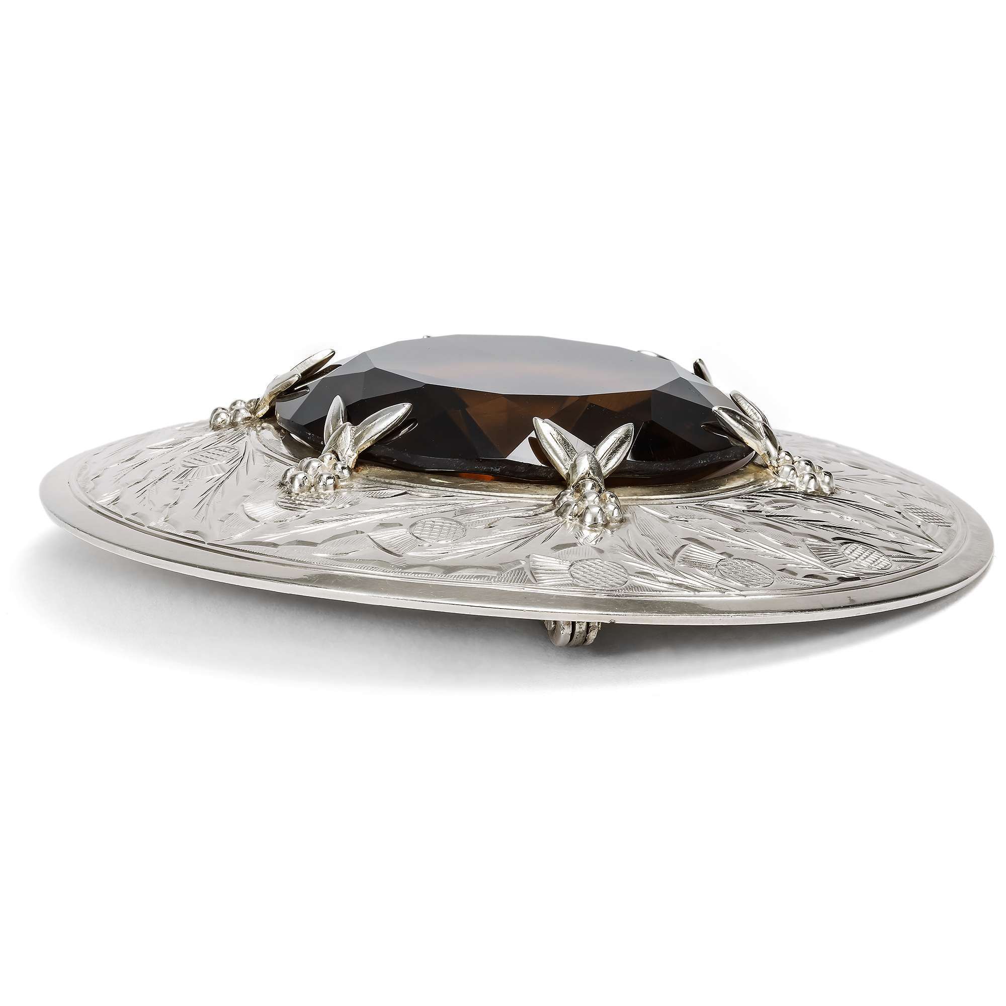 626986-hofer-antikschmuck-Grosse-Brosche-im-schottischen-Stil-in-Silber-Birmingham-1948-Scottland-the-Brave_1